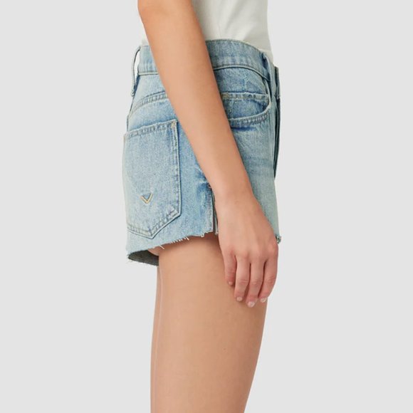 NWT Hudson Lori High-Rise Jean Short Distressed Denim Vintage Style - Picture 2 of 9